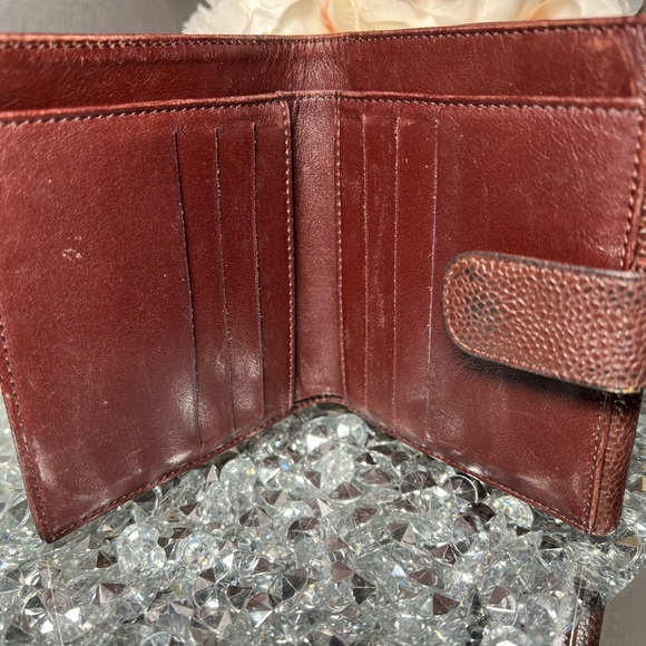 CHANEL CAVIAR COMPACT WALLET - Picture 4 of 8